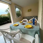 Agence Jf Immo-t2 Rdc Terrasse Parking Et Piscine A 50 M Plage-v0743 Vias