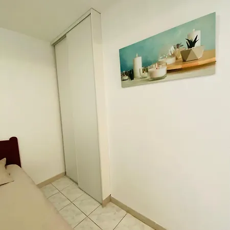 Апартаменты T2 Rdc Terrasse Parking Et Piscine A 50 M- V0743 Виас