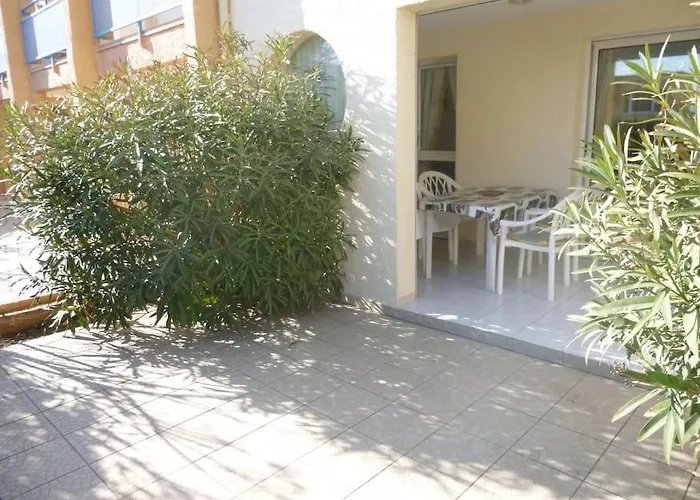 Apartamento T2 Rdc Terrasse Parking Et Piscine à 50 M- V0743 Vias