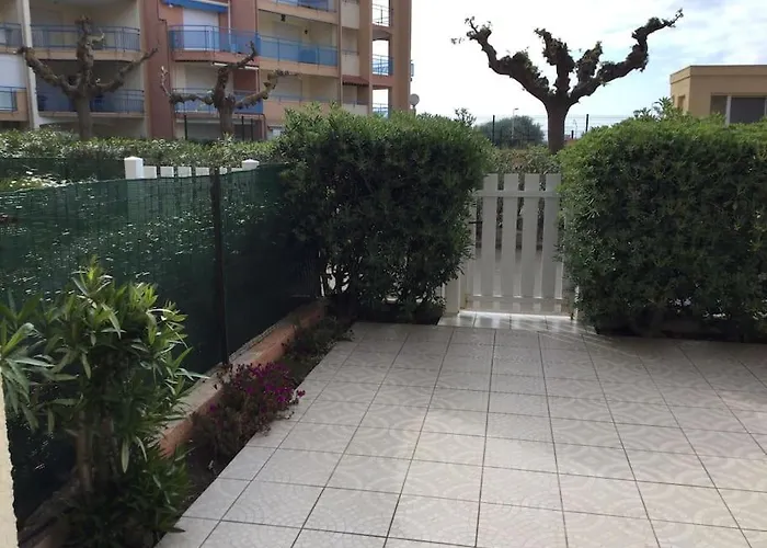 Apartamento T2 Rdc Terrasse Parking Et Piscine à 50 M- V0743